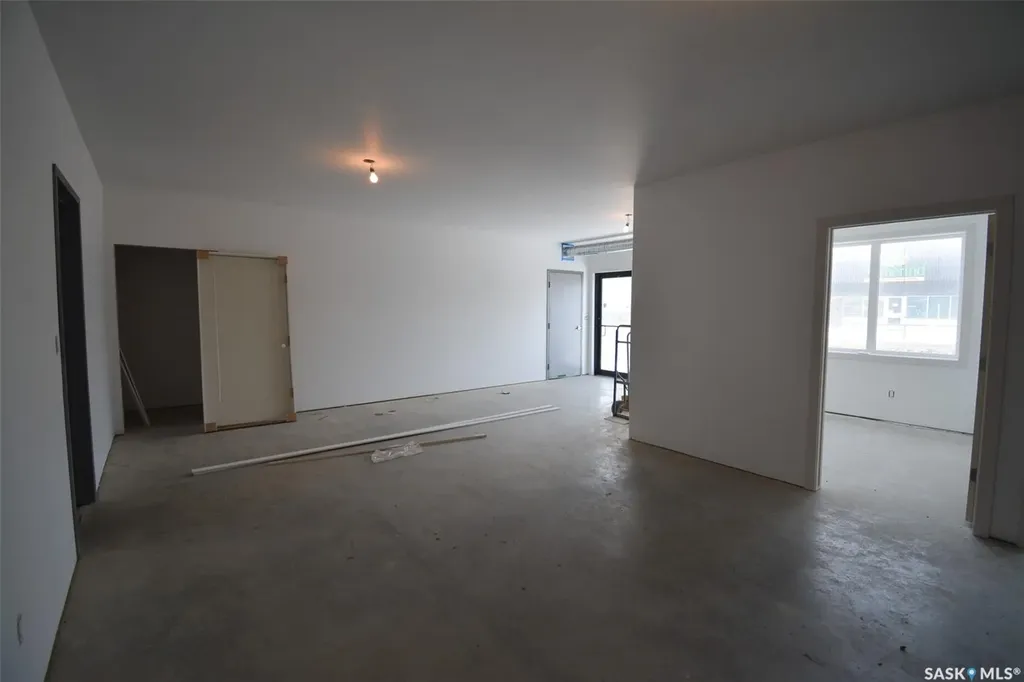 1143 Winnipeg Street Regina SK S4R 1J5