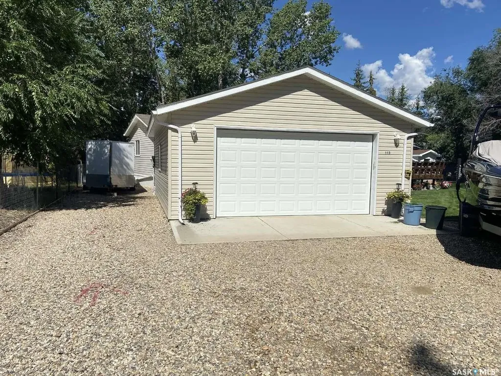 113 Minnow Crescent Island View SK S0G 0L0