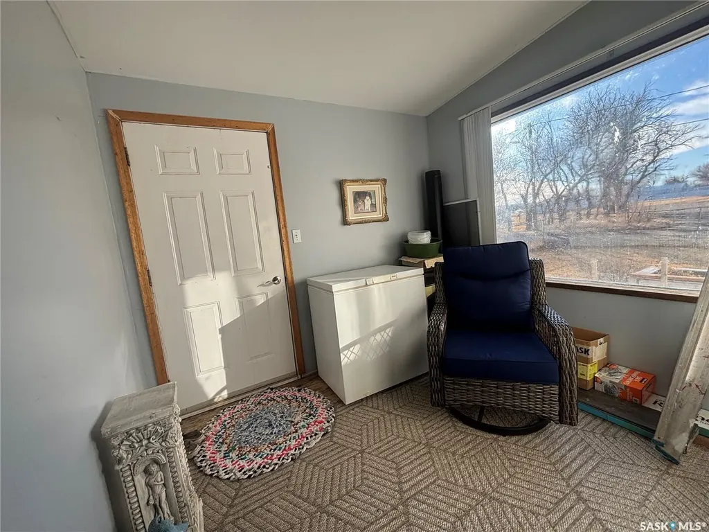 33 Cypress Mobile Home Park Maple Creek SK S0N 1N0