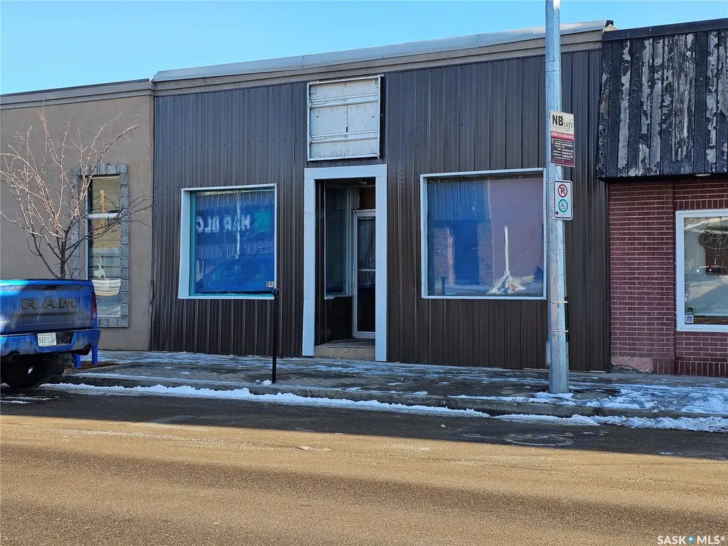 1086 102nd Street North Battleford SK S9A 1E6