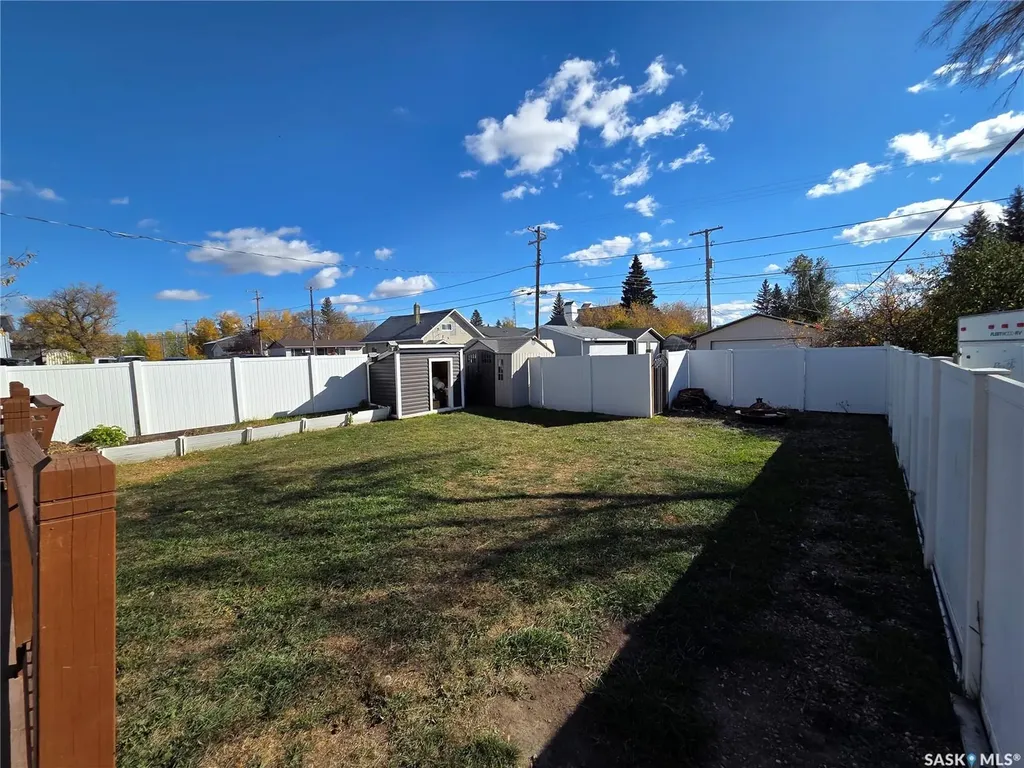 2011 Main Street Edam SK S0M 0V0