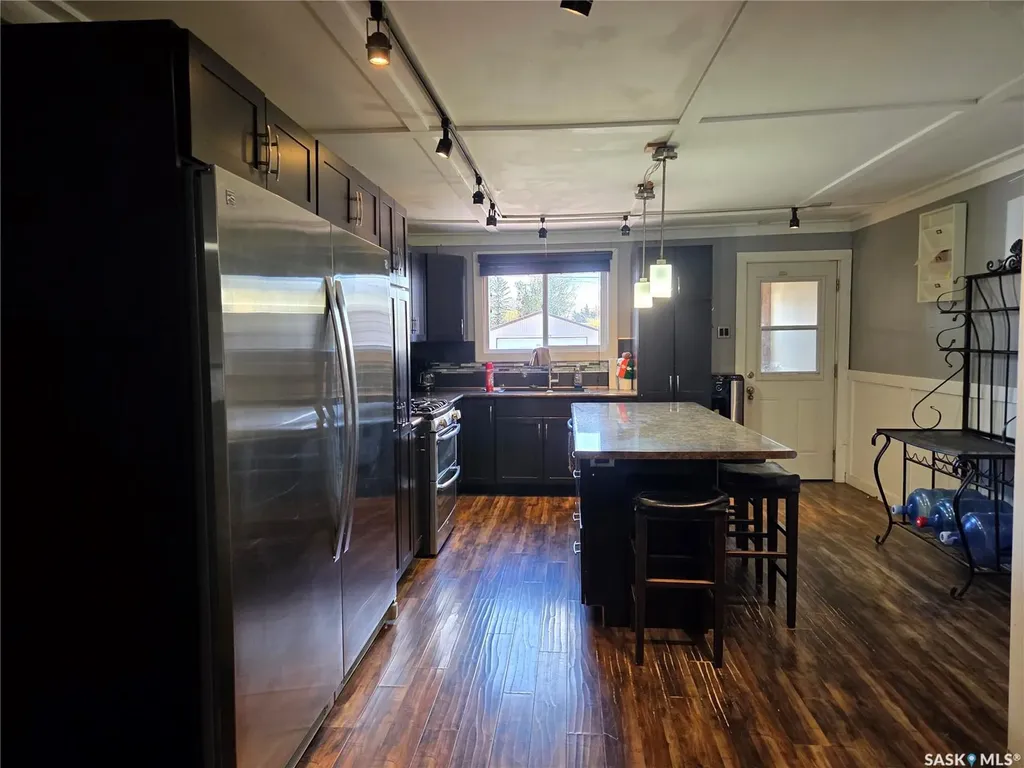 2011 Main Street Edam SK S0M 0V0