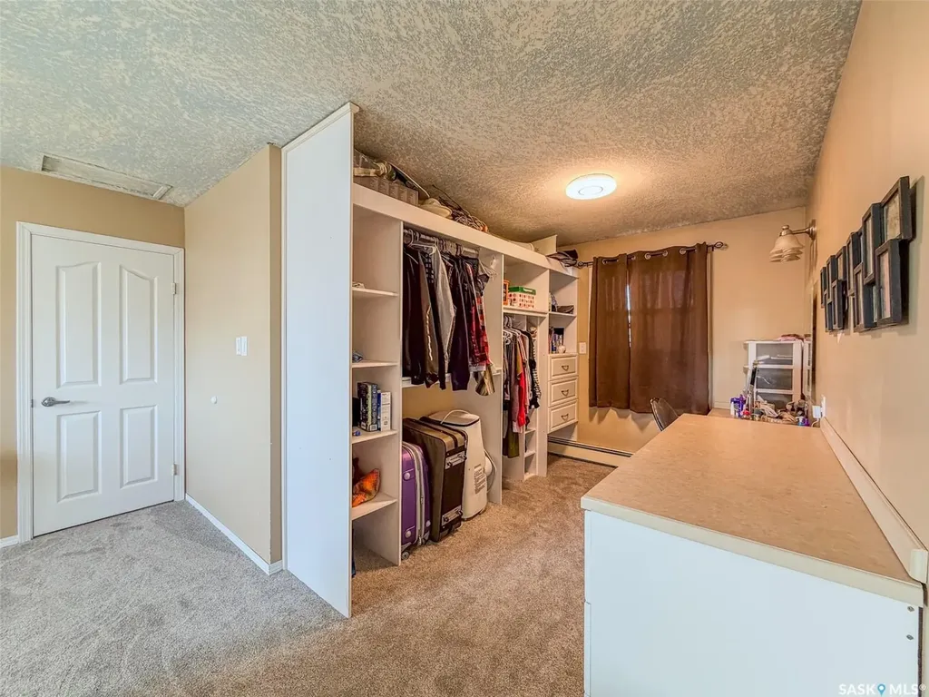 405 5th Street E Shaunavon SK S0N 2M0