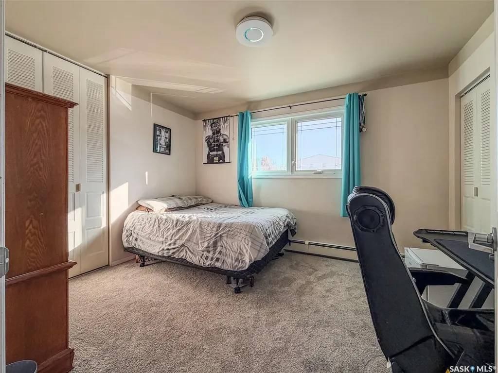 405 5th Street E Shaunavon SK S0N 2M0