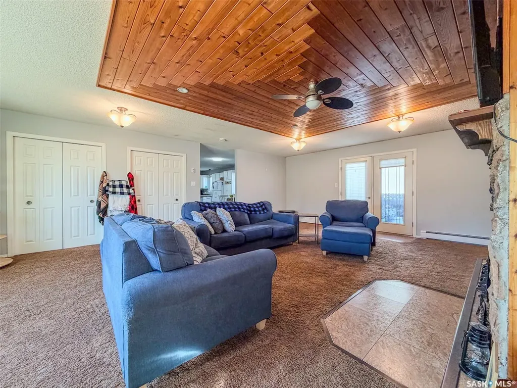 405 5th Street E Shaunavon SK S0N 2M0