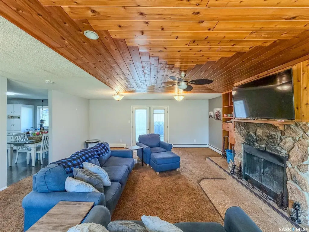 405 5th Street E Shaunavon SK S0N 2M0