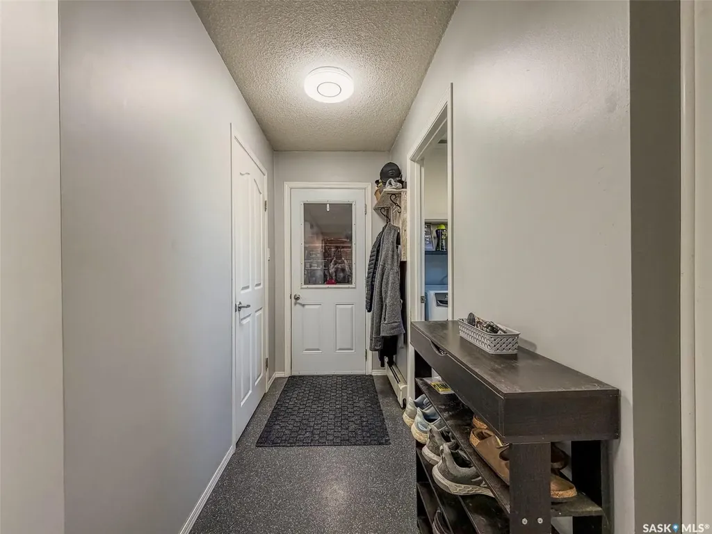 405 5th Street E Shaunavon SK S0N 2M0