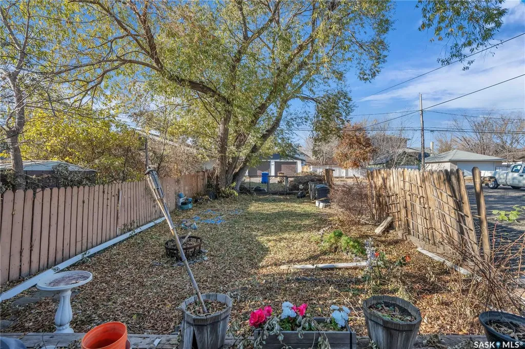 2128 Reynolds Street Regina SK S4N 3N1