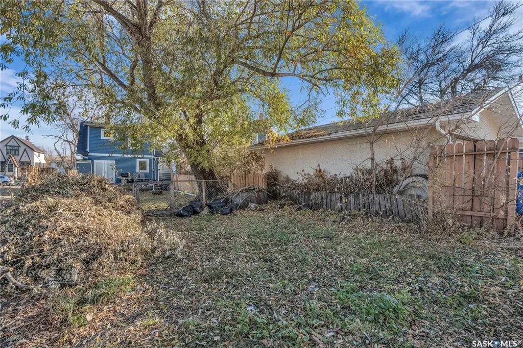 2128 Reynolds Street Regina SK S4N 3N1