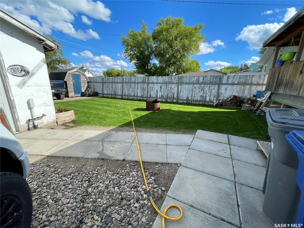 412 2nd Street E Wilkie SK S0K 4W0