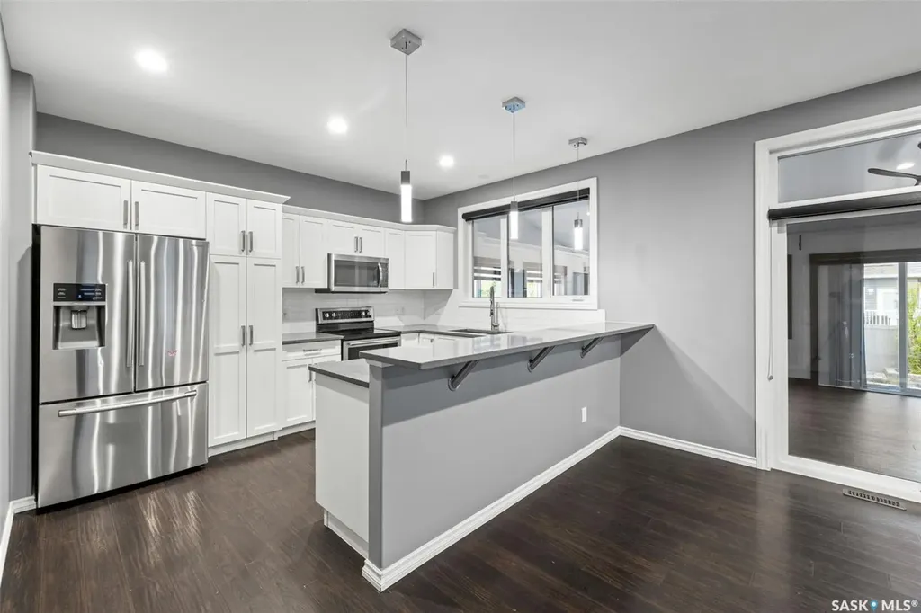 25 Hudson Drive Pilot Butte SK S0G 3Z0
