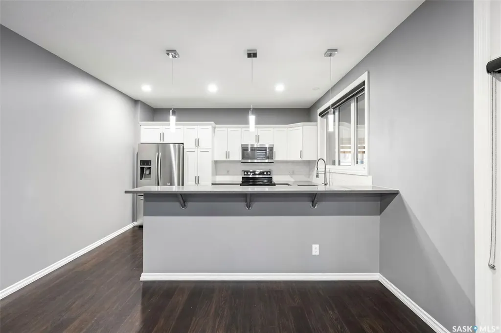 25 Hudson Drive Pilot Butte SK S0G 3Z0
