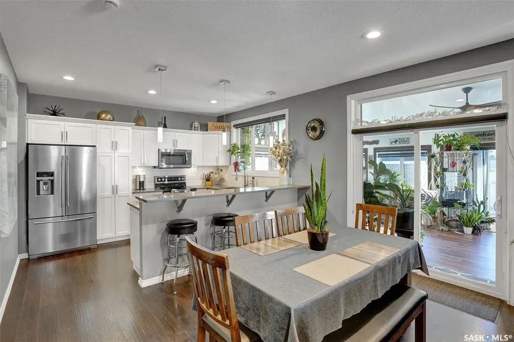 25 Hudson Drive Pilot Butte SK S0G 3Z0