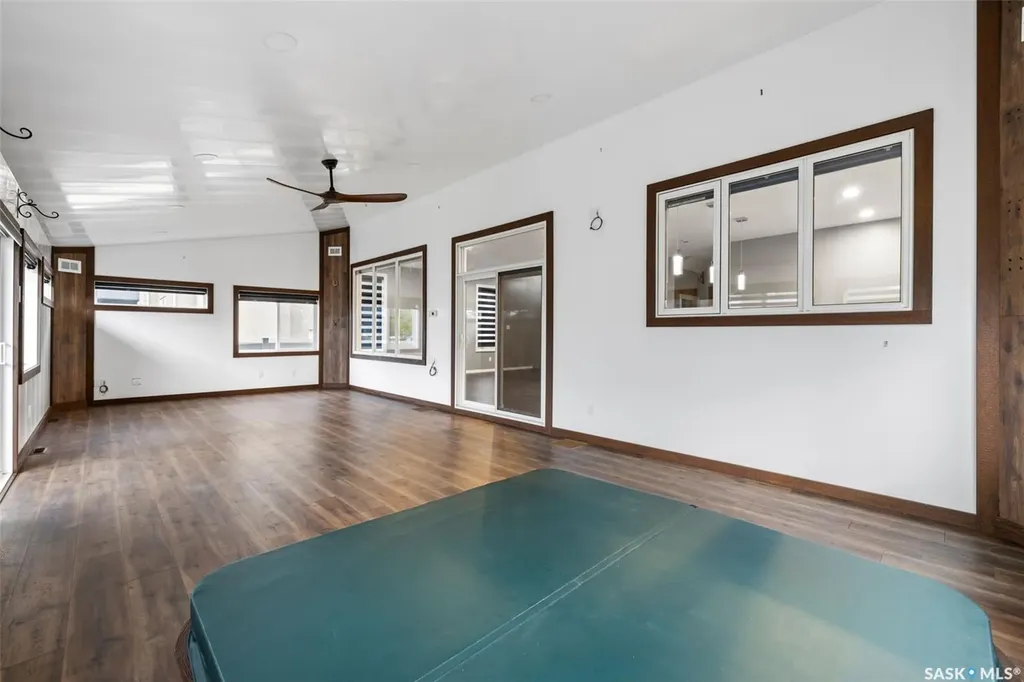 25 Hudson Drive Pilot Butte SK S0G 3Z0