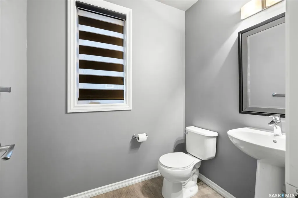 25 Hudson Drive Pilot Butte SK S0G 3Z0