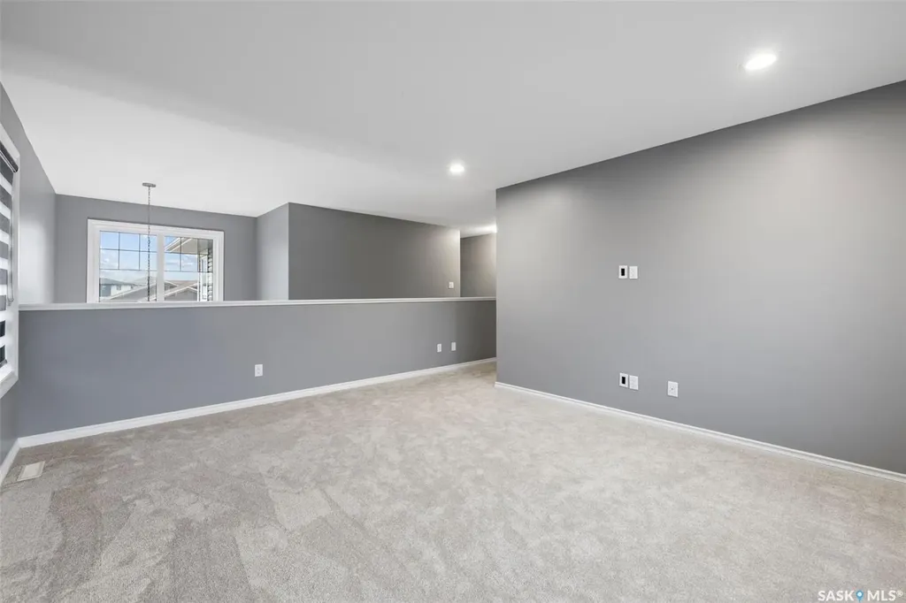 25 Hudson Drive Pilot Butte SK S0G 3Z0