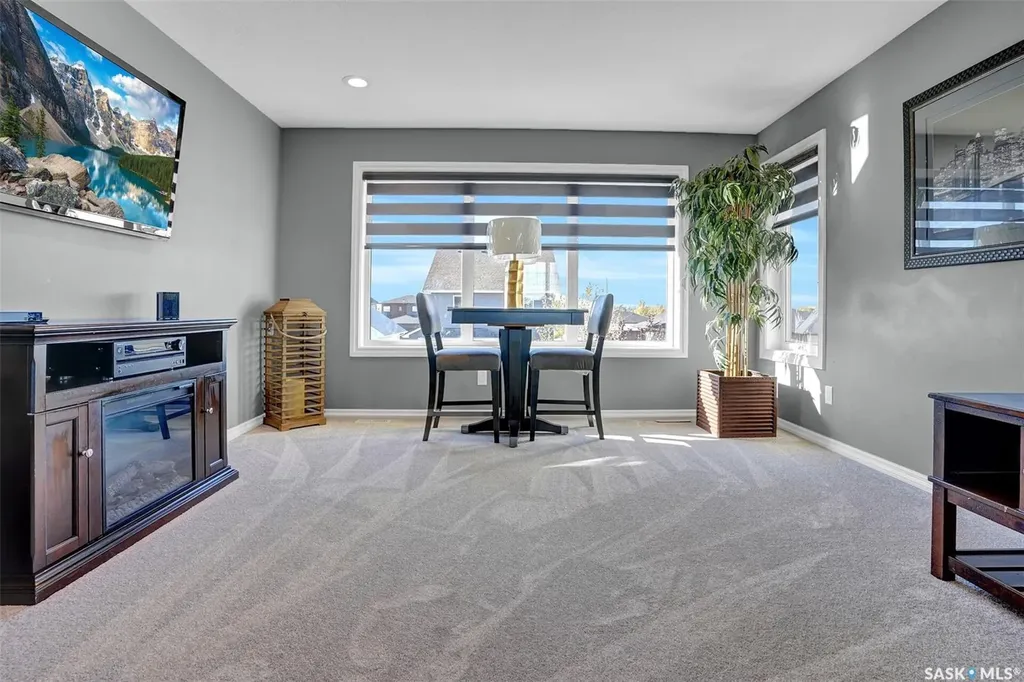 25 Hudson Drive Pilot Butte SK S0G 3Z0