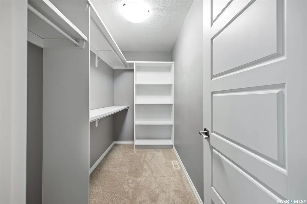 25 Hudson Drive Pilot Butte SK S0G 3Z0