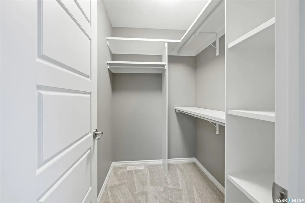 25 Hudson Drive Pilot Butte SK S0G 3Z0