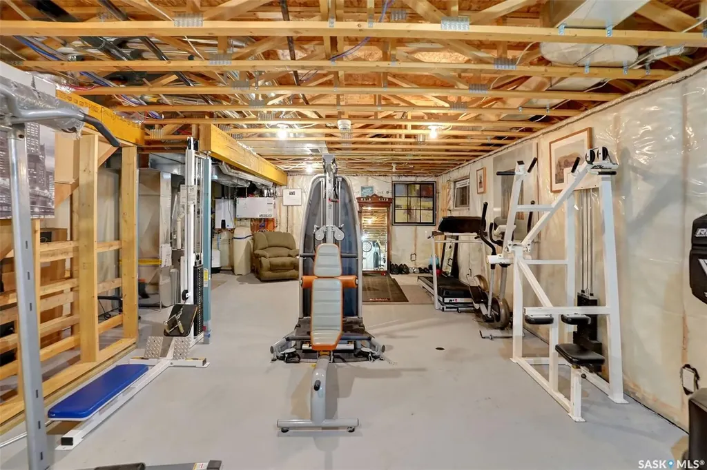 25 Hudson Drive Pilot Butte SK S0G 3Z0