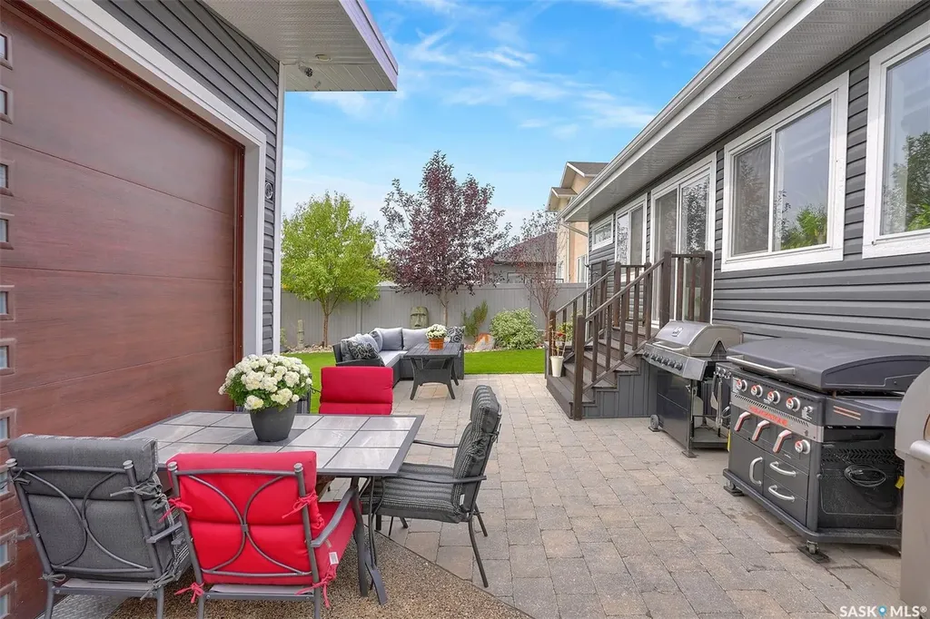 25 Hudson Drive Pilot Butte SK S0G 3Z0