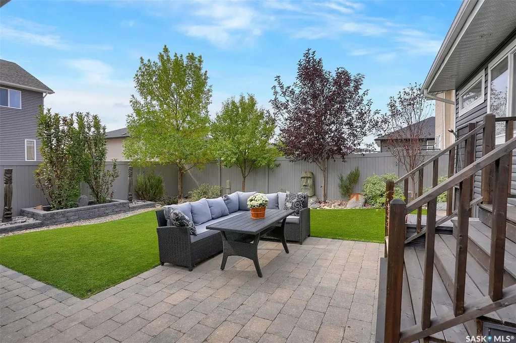 25 Hudson Drive Pilot Butte SK S0G 3Z0