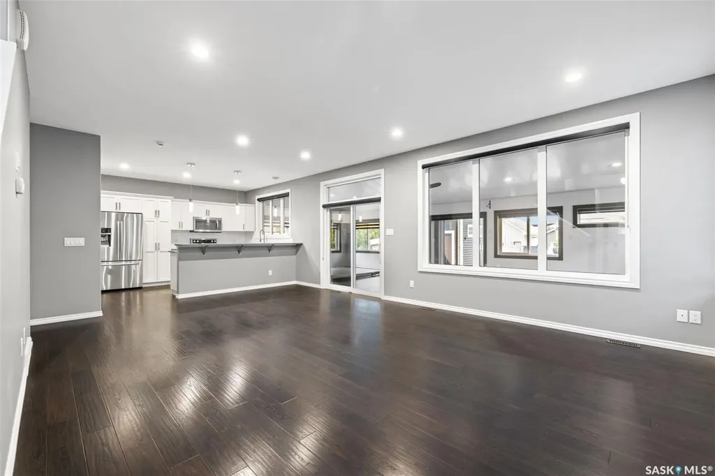25 Hudson Drive Pilot Butte SK S0G 3Z0