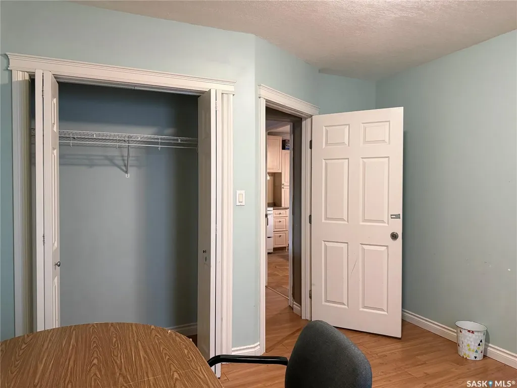 71 Ross Street W Moose Jaw SK S6H 2M2
