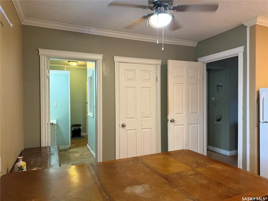 71 Ross Street W Moose Jaw SK S6H 2M2