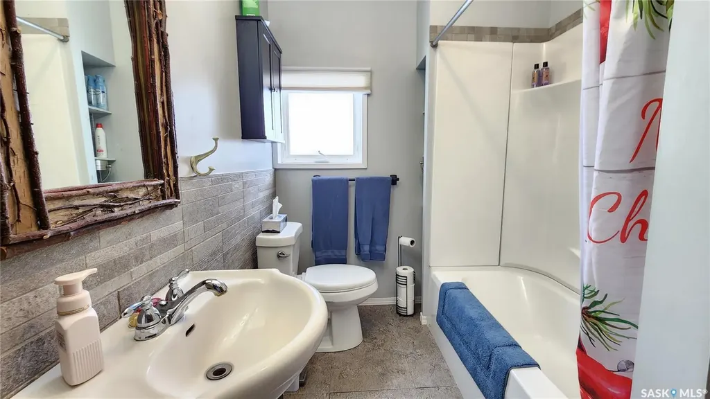24 Railway Avenue Meota Rm No.468 SK S9A 2X4