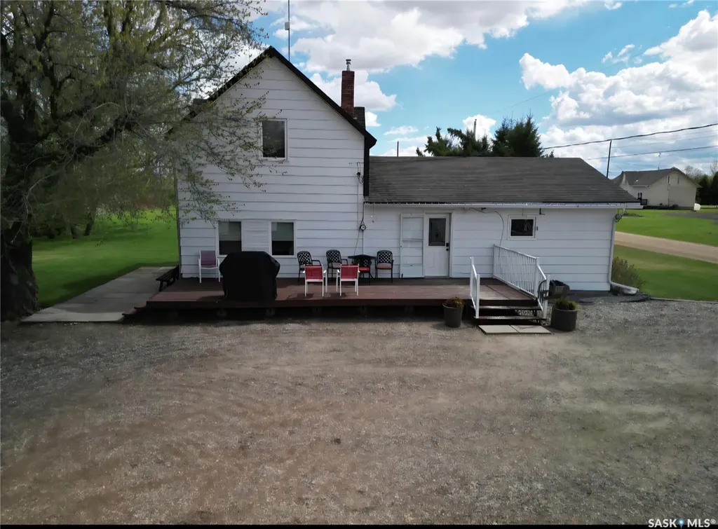 24 Railway Avenue Meota Rm No.468 SK S9A 2X4