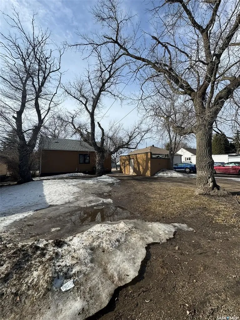 211 Broadway Street W Yorkton SK S3N 0M9