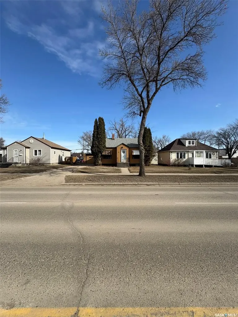 211 Broadway Street W Yorkton SK S3N 0M9