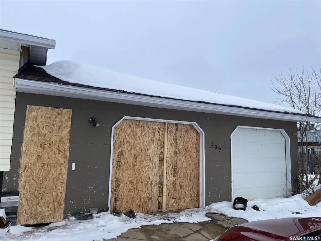137 1st Street W Pierceland SK S0M 2K0