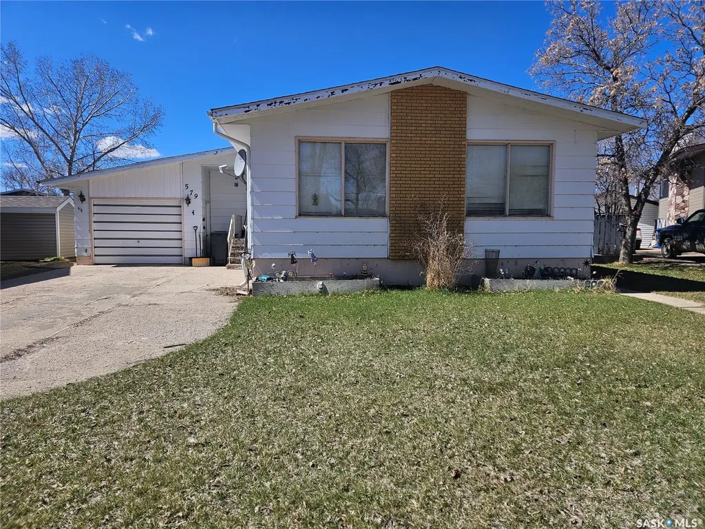 579 Poplar Crescent Shaunavon SK S0N 2M0