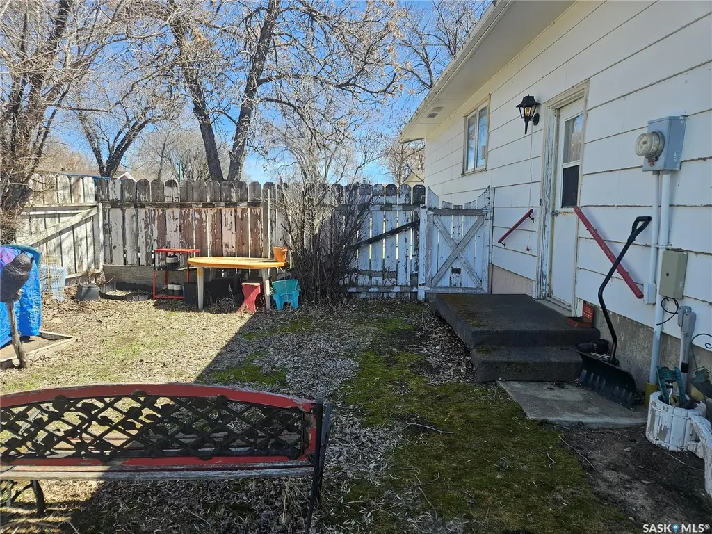 579 Poplar Crescent Shaunavon SK S0N 2M0