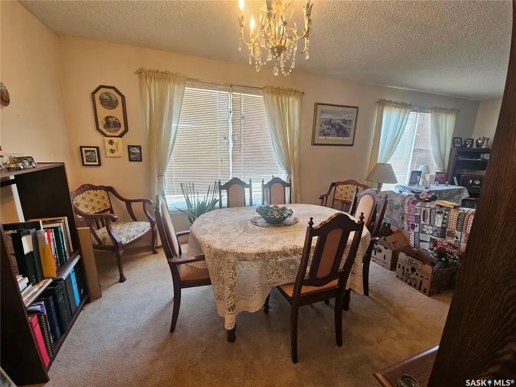 579 Poplar Crescent Shaunavon SK S0N 2M0