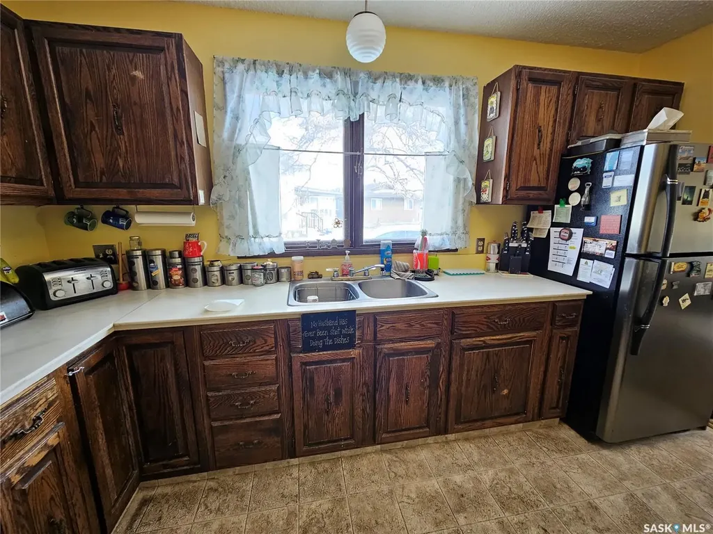 579 Poplar Crescent Shaunavon SK S0N 2M0