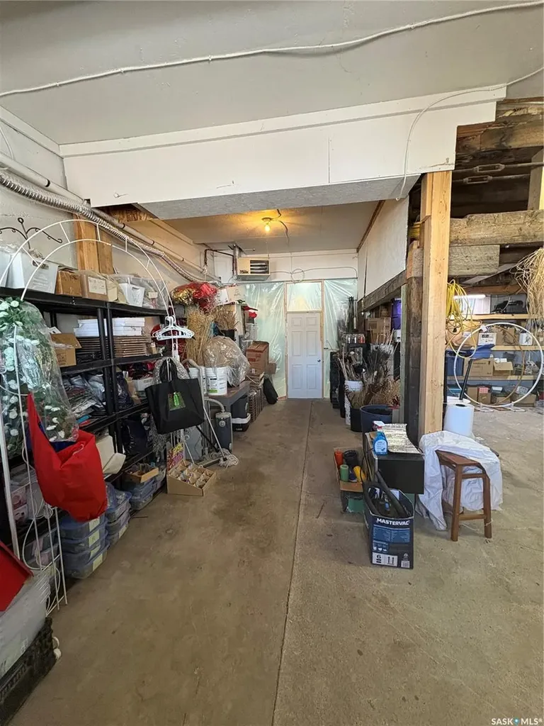 214 3rd Avenue W Melville SK S0A 2P0