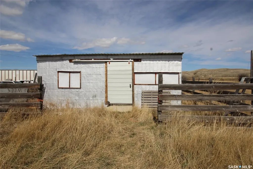 0 Railway Street E Eastend SK S0N 0T0