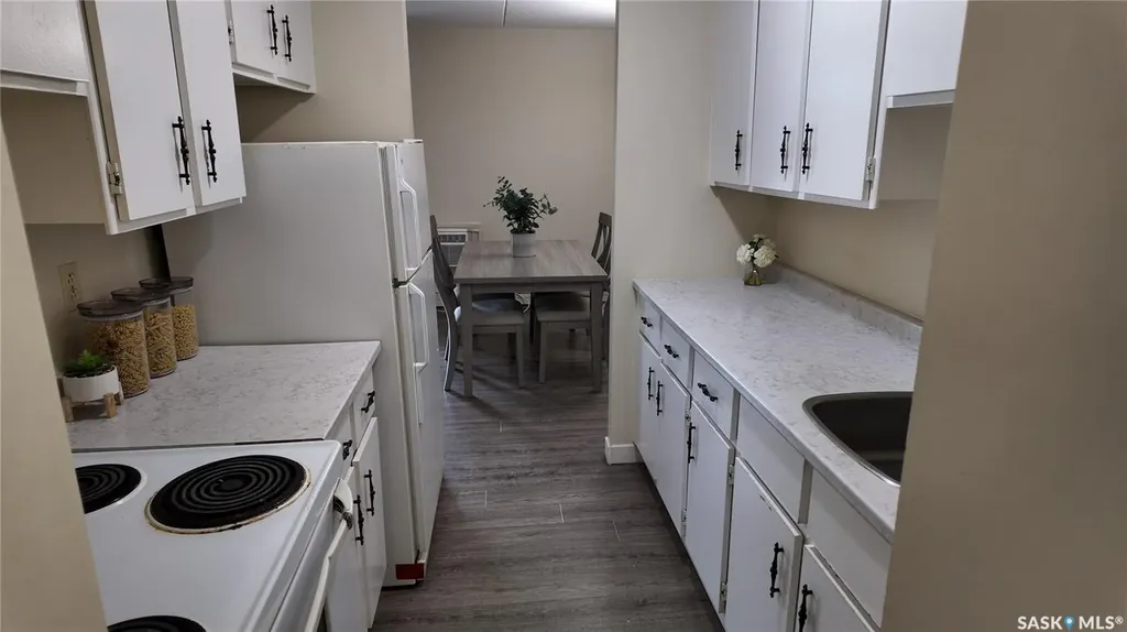 31 Centennial Street Regina SK S7H 3M9