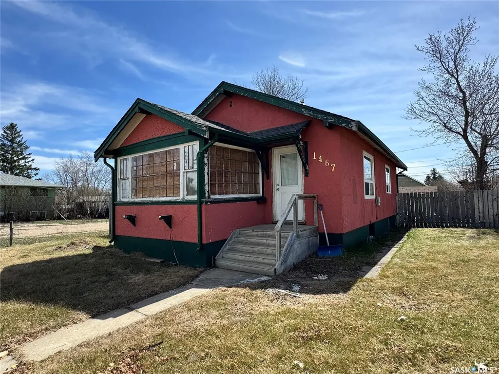 1467 15th Street W Prince Albert SK S6V 3S9
