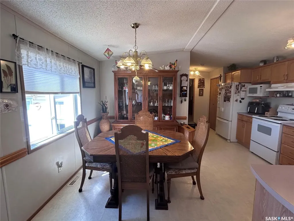 301 Willow Park Green Estevan SK S4A 2R9
