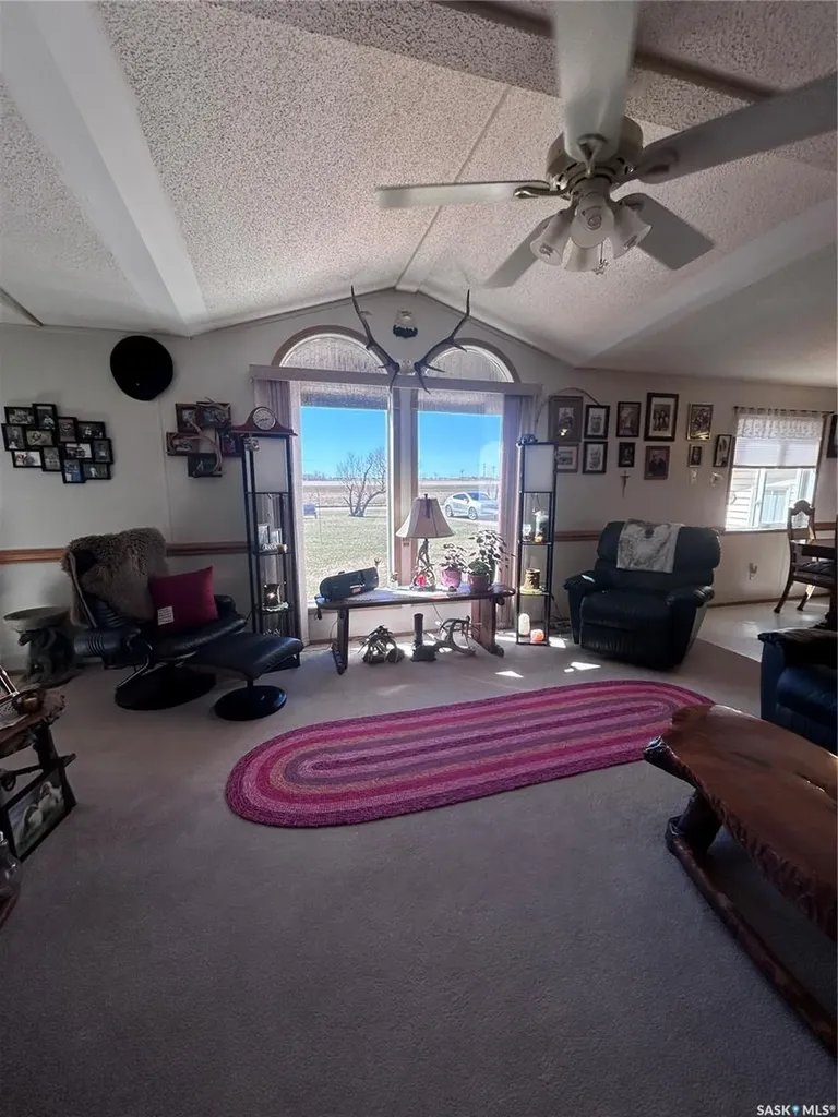 301 Willow Park Green Estevan SK S4A 2R9