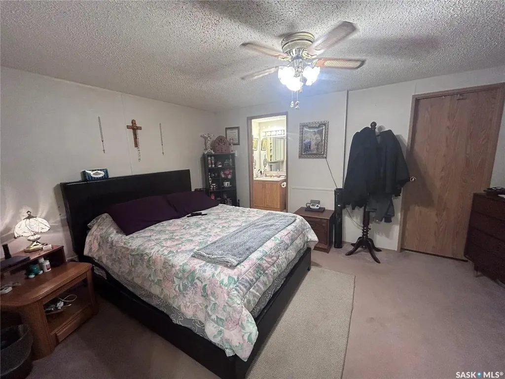 301 Willow Park Green Estevan SK S4A 2R9
