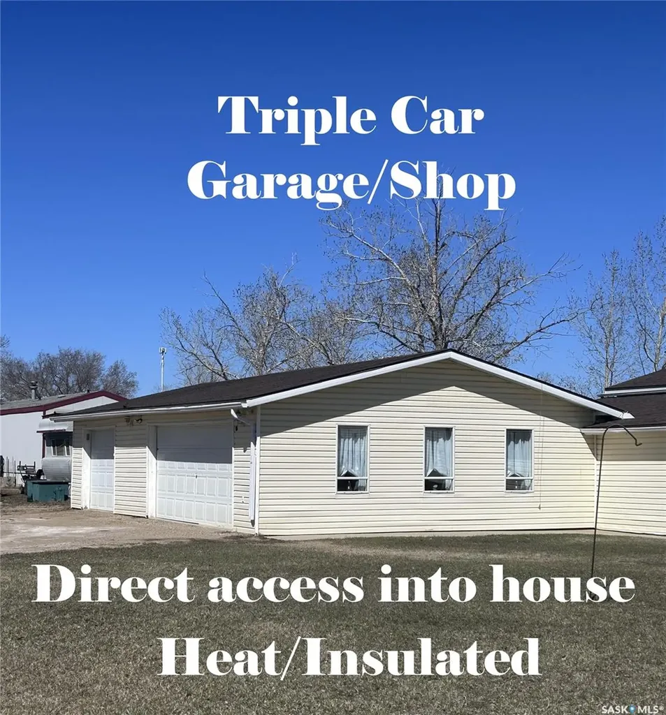 301 Willow Park Green Estevan SK S4A 2R9