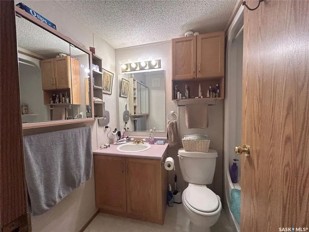 301 Willow Park Green Estevan SK S4A 2R9