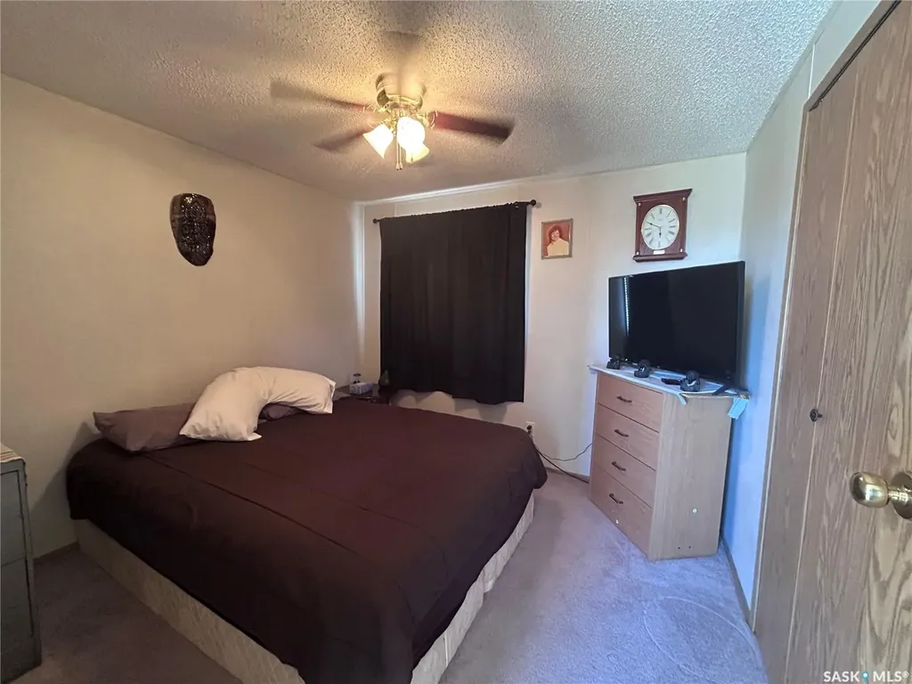 301 Willow Park Green Estevan SK S4A 2R9