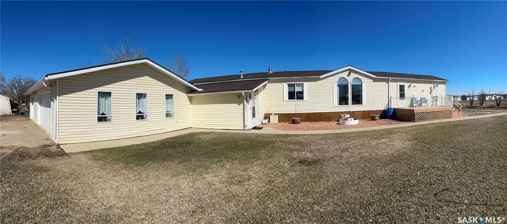301 Willow Park Green Estevan SK S4A 2R9