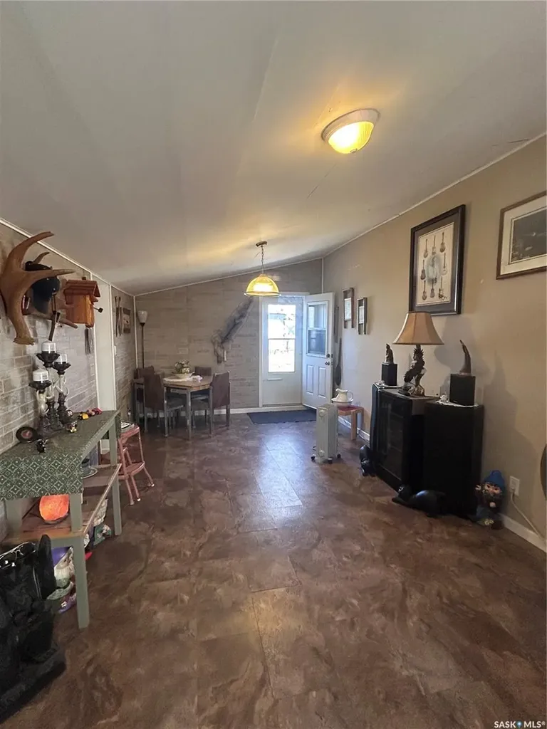 301 Willow Park Green Estevan SK S4A 2R9